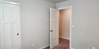 5Bd/3Ba Two Story House - For viewing! Gallery 20