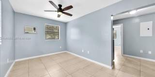 365 NW 8th St Gallery 11