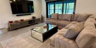 1304 Stratford St Gallery 7