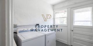 203-209 Indiana Gallery 21