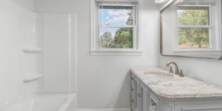 10 Lexington Drive Gallery 15