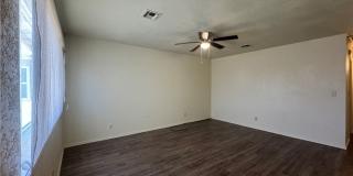 2460 Lakeside Drive Gallery 4