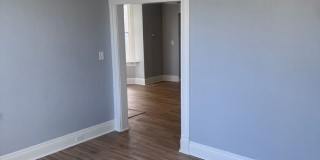Remodeled 4 Bedroom 1 Bathroom Home Gallery 16