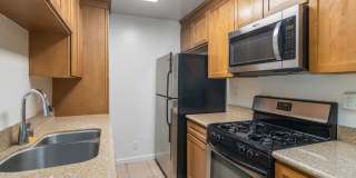 Charming 1-Bedroom, 1-Bathroom Unit Charming 1-Bedroom, 1-Bathroom Unit Gallery 1