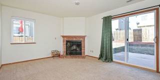 Updated 3bed 3bath home in D20 Schools! Gallery 12