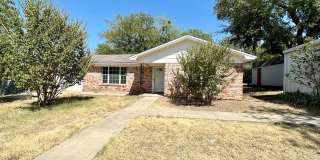 Valley Mills - Quiet Street 3/1 with detached 2 car garage Gallery 1