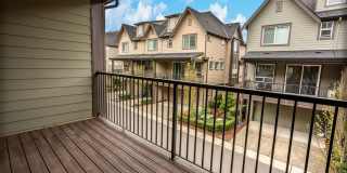 Welcome to the Brownstones at Issaquah Highlands Available August 1st Welcome to the Brownstones at Issaquah Highlands Available August 1st Gallery 9