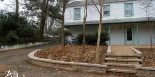 210 Raymond Avenue - Unit B Gallery 16