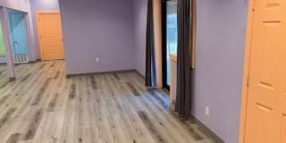 515 W Bridge Street Gallery 4