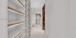 900 Brickell Key Blvd Gallery 38