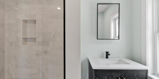 61 Warren Street - 2 Gallery 24
