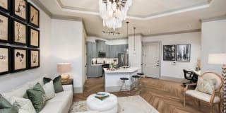 Windsor Chastain Gallery 11