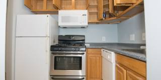 Charming 4 Bedroom Gallery 1