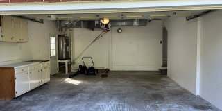 Spacious 4BR House in Signal Mountain Gallery 30