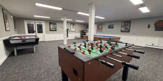 Stone Grove Gallery 21