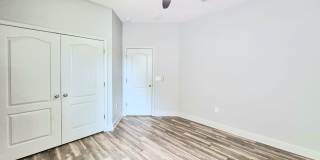 6913 S Wall St Gallery 21