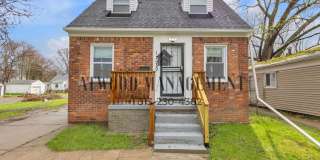 This beautifully updated 3-bedroom, 1-bath single-family home is ready for move-in! This beautifully updated 3-bedroom, 1-bath single-family home is ready for move-in! Gallery 1