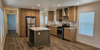 1409 N French St Gallery 1