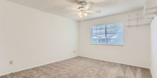 Evolve Real Estate: Stunning 2Beds/2 Baths, 1269 SQFT Condo with Two Assigned Parking Spots! Gallery 8