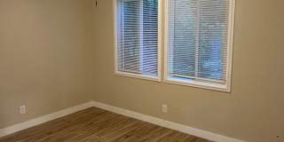 Duplex Front Unit!!! Gallery 14