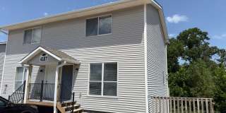 2 Bedroom 1.5 Bathroom Townhouse Gallery 1