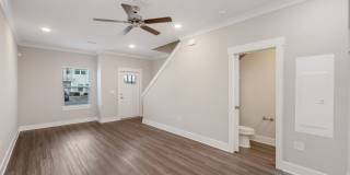 Spacious 3 Bedroom Townhouse with Community Pool! Gallery 9