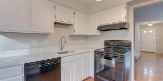 10332 MOCKINGBIRD POND Court Gallery 9