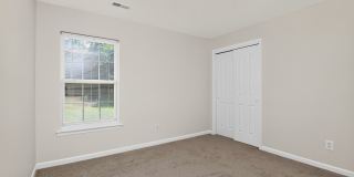 Beautiful Four Bedroom in Crismark Community! Beautiful Four Bedroom in Crismark Community! Gallery 12