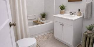 Space, Comfort & Location—Minutes from Ball State Gallery 28