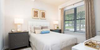 The Julian at Fair Lakes Gallery 12