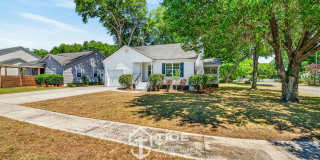 Modern Living in the Heart of West Ashley Gallery 5