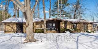 423 Jenny Lane Gallery 1