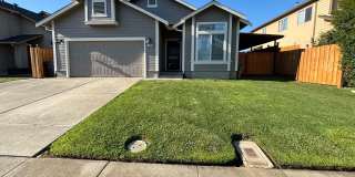 Stunning Home is Tastefully Done! Viewings Beginning on 10/03! Gallery 1