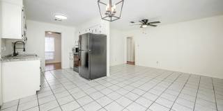 1213 King Henry Drive Gallery 16