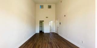 429 S St Andrews Pl Gallery 14