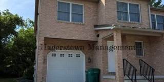 Lovely Brick Duplex in Smithsburg Gallery 1