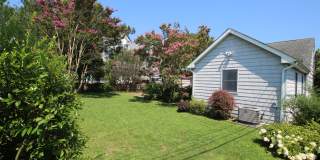 303 Bell Place Gallery 33