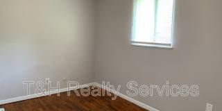 3030 Roberta Drive Gallery 11
