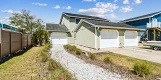 Adorable Beach Townhouse Close to Downtown Gallery 3