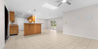 250 NAUTICAL Boulevard S Gallery 5