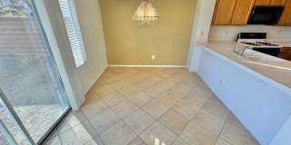 BEAUTIFUL 4 BEDROOM 2.5 BATH HOME IN THE SOUTHWEST! Gallery 6
