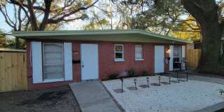 2 BEDROOM 1 BATH DUPLEX CLOSE TO USF AND BUSCH GARDENS Gallery 1