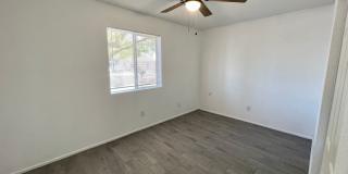 4 Bedroom in Mountain View-11348 E 24th Ln Gallery 29