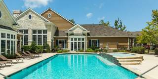 Edgewater Apartments Gallery 18