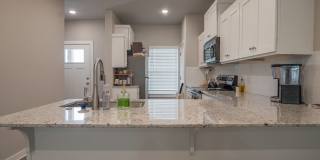2 bedroom 2.5 bath home located in Fayetteville, AR Gallery 15