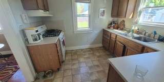 Cute 3 Bed House in a Great Location Gallery 11