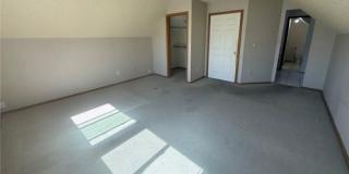 Spacious 6BR House in Aurora Gallery 17