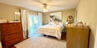 LAKE VIEW - NEVER FLOODED 4/3 Gallery 26