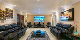 19701 W Oakmont Dr Gallery 17
