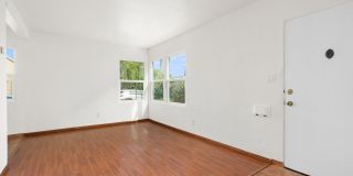 Recently Renovated University Heights 2 Bed 1 Bath with 2 off-street parking spaces! Pet OK! Gallery 7